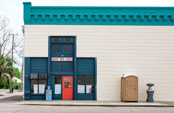 Best Portable bathroom rental  in Auburn, AL